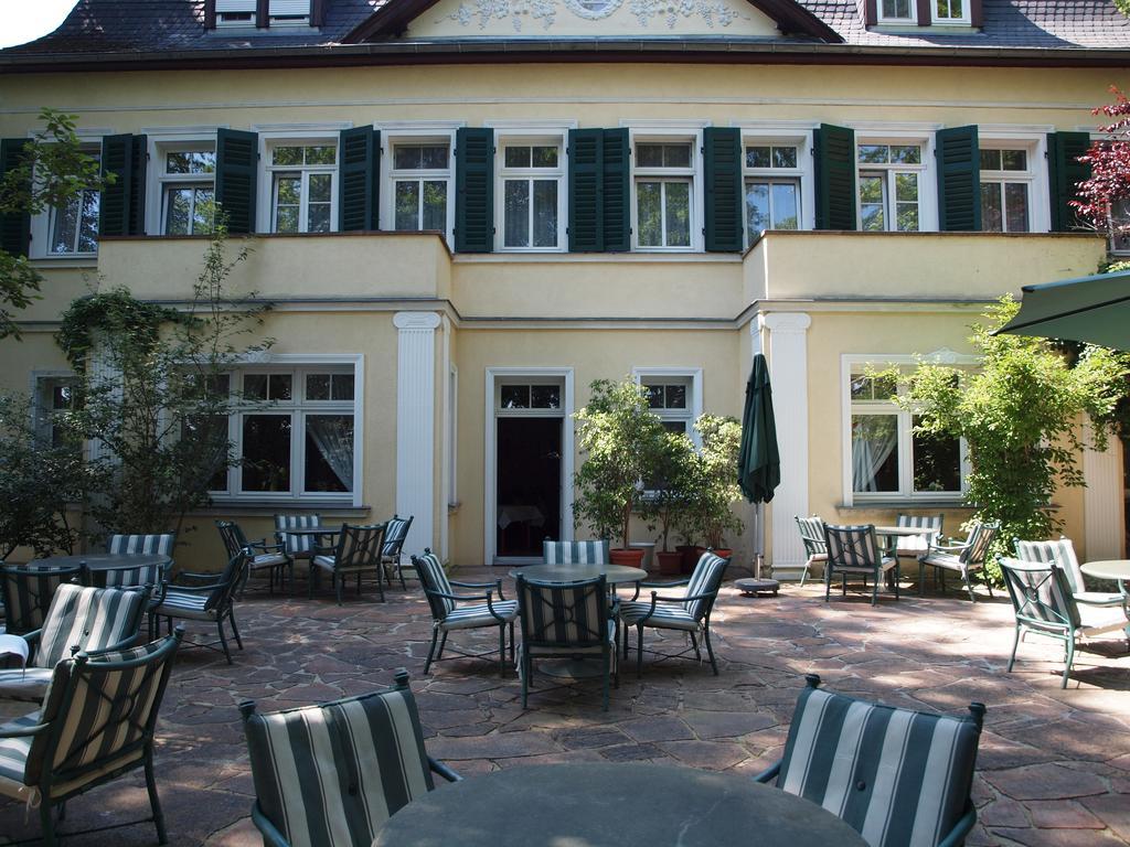 Hotel & Restaurant Bellevue Schmoelln Bagian luar foto