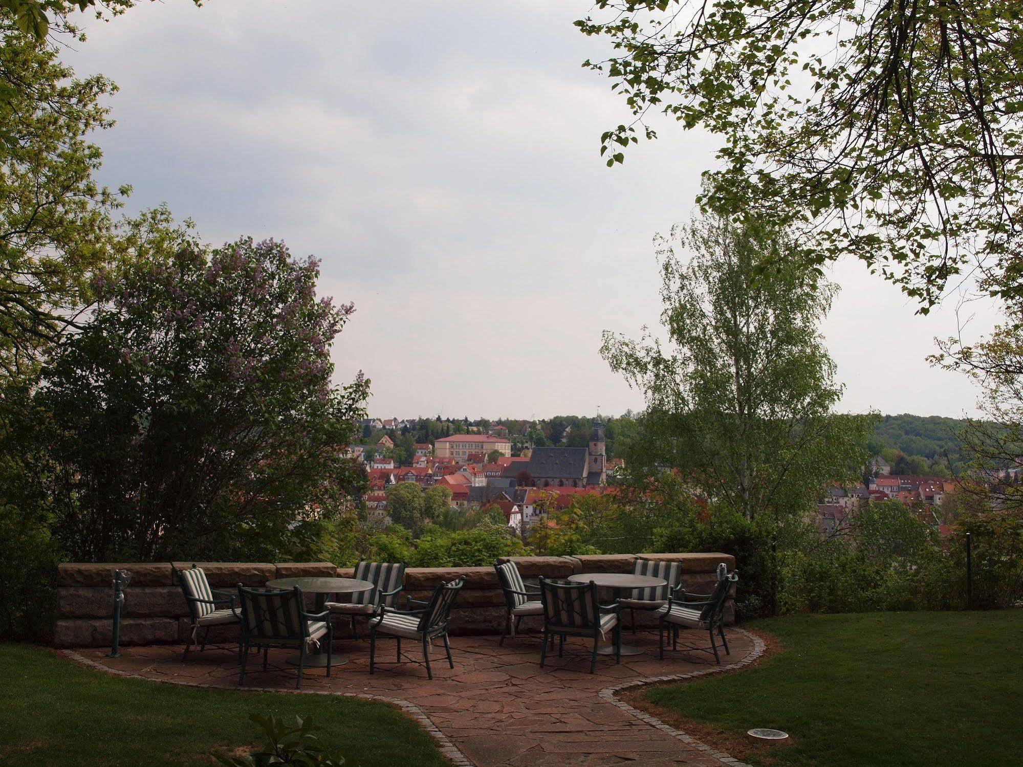 Hotel & Restaurant Bellevue Schmoelln Bagian luar foto