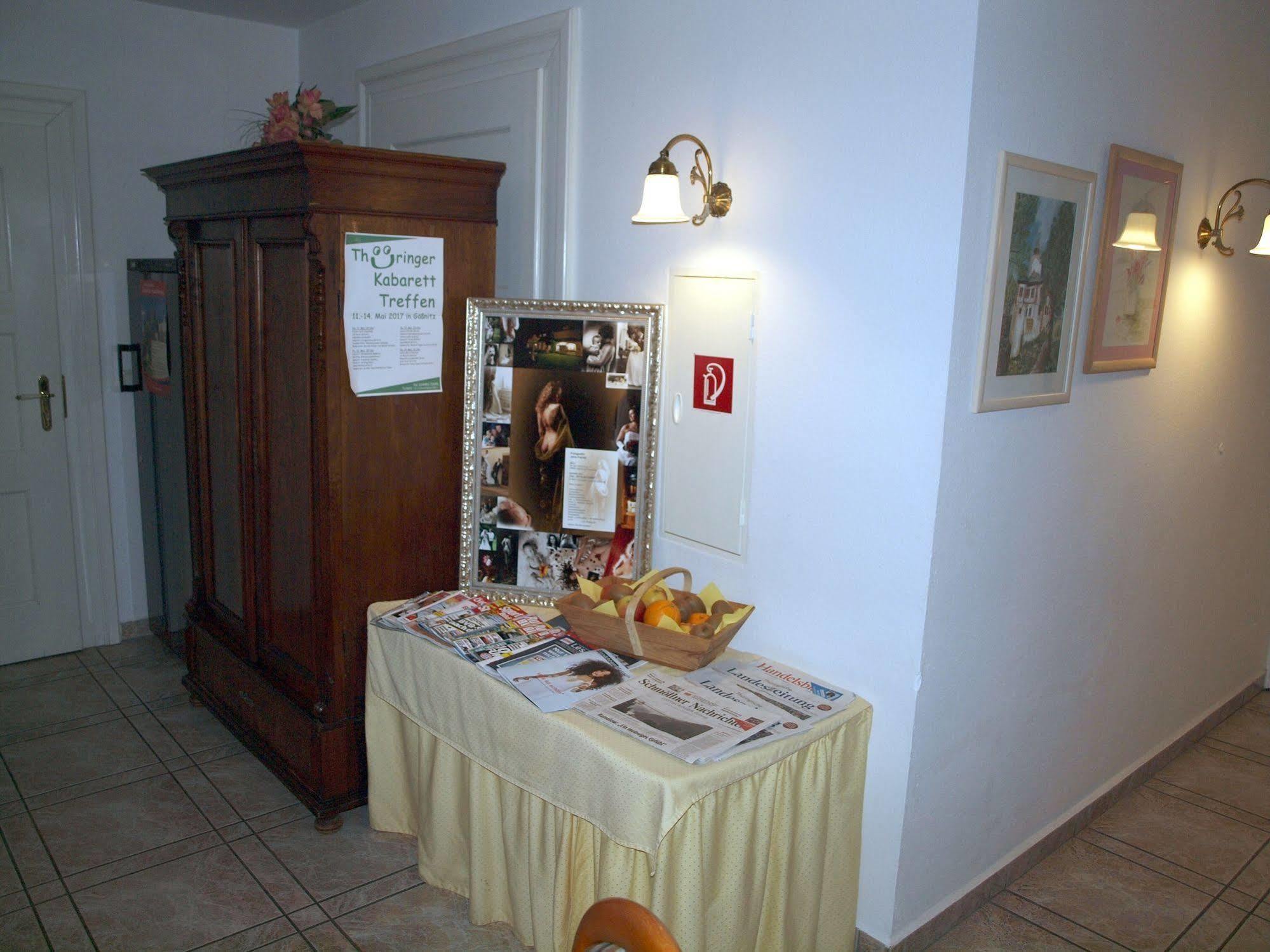 Hotel & Restaurant Bellevue Schmoelln Bagian luar foto